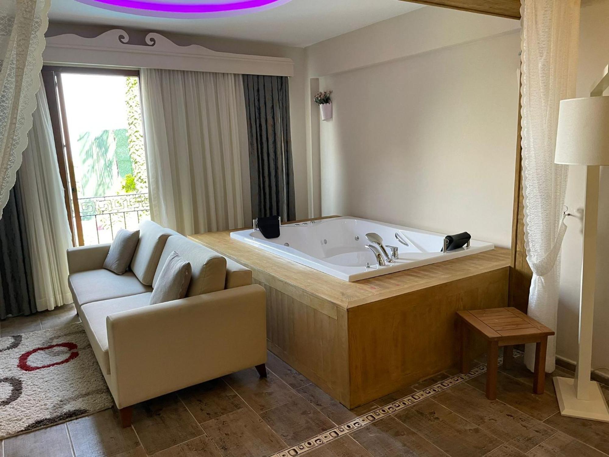Alya Villa Butik Hotel Turunç Exterior foto